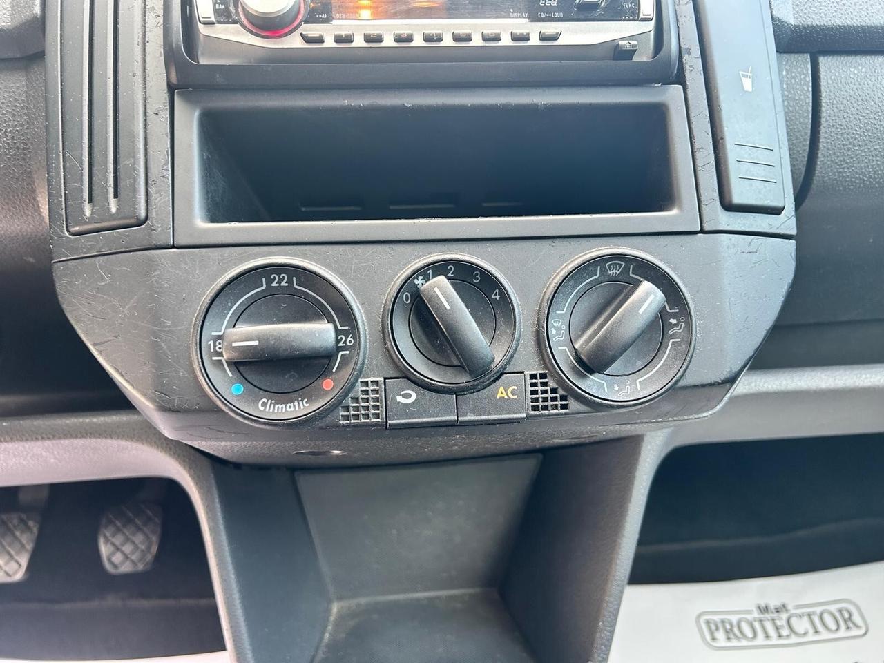 VOLKSWAGEN POLO 1.4 80CV 5PORTE OK NEOPATENTATI