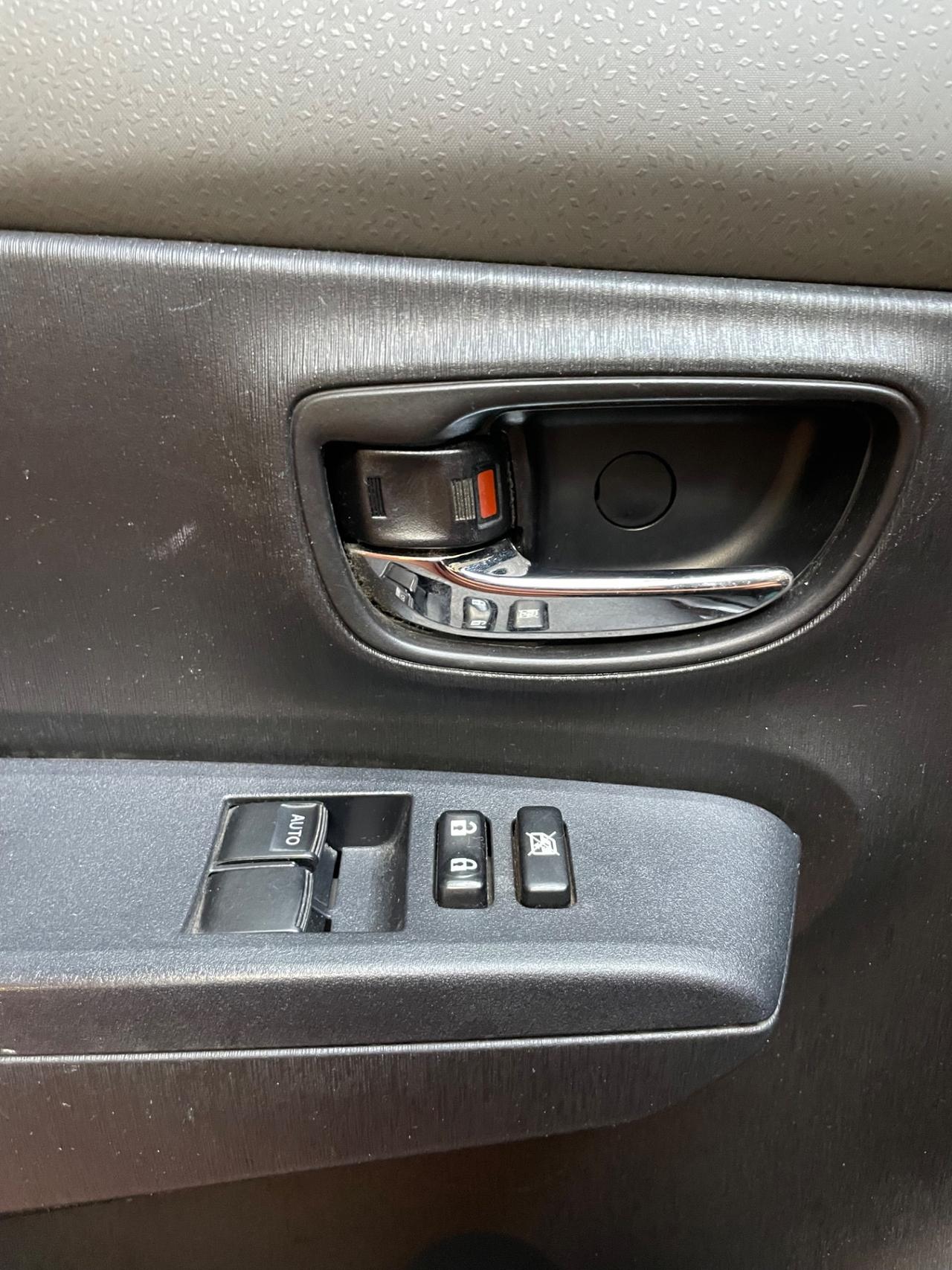Toyota Yaris 1.3 Neopatentati Euro 5