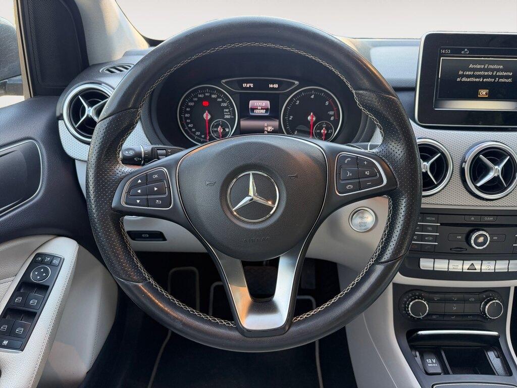 Mercedes Classe B - T246 B180d 1.5d 110CV Autom. Sport Next