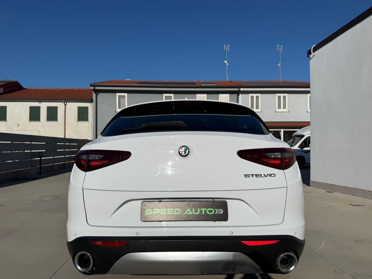 Alfa Romeo Stelvio 2.2 Turbodiesel 150 CV AT8 RWD Super