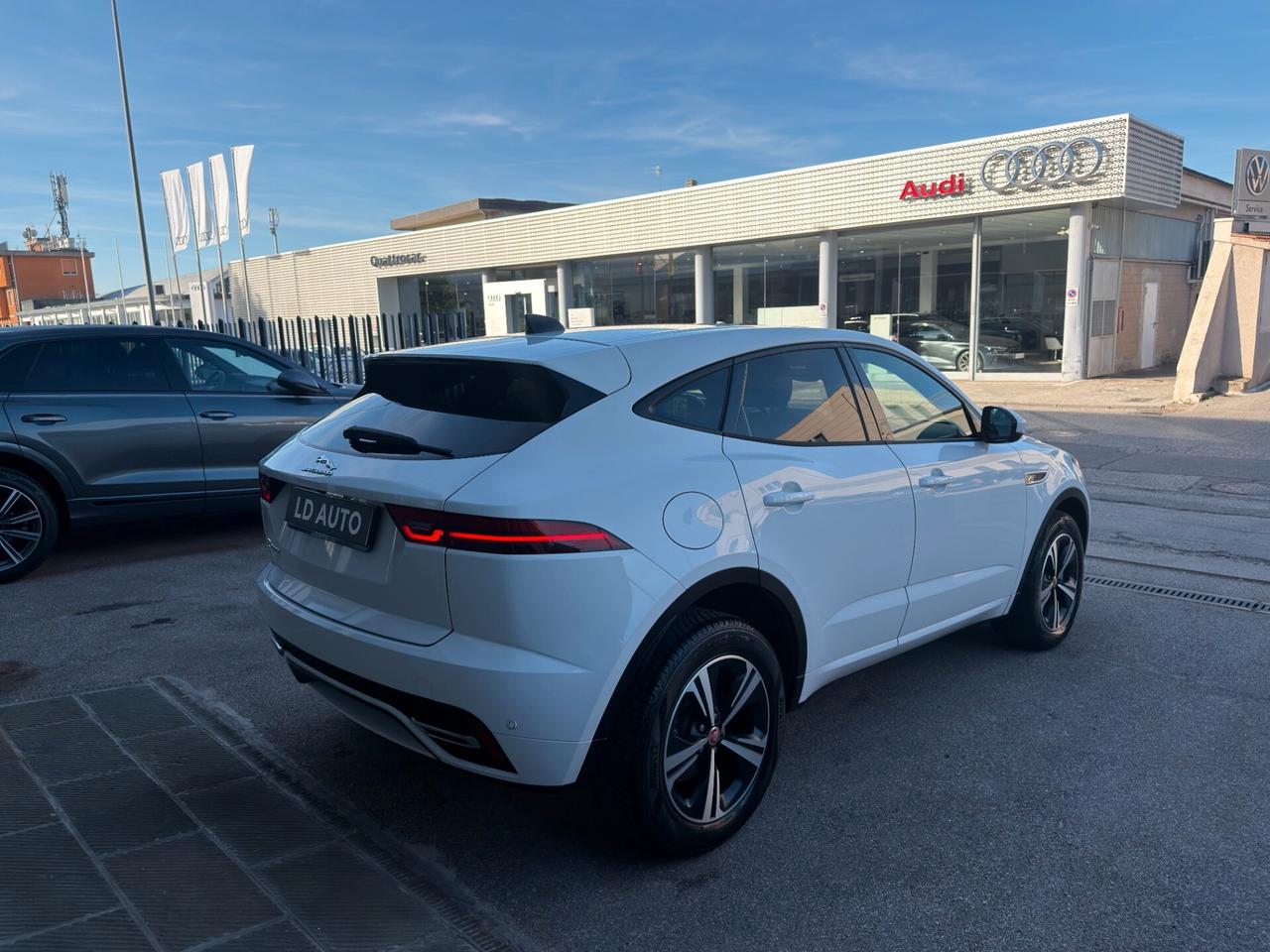 Jaguar E-Pace 2.0D I4 163 CV AWD Auto R-Dynamic SE