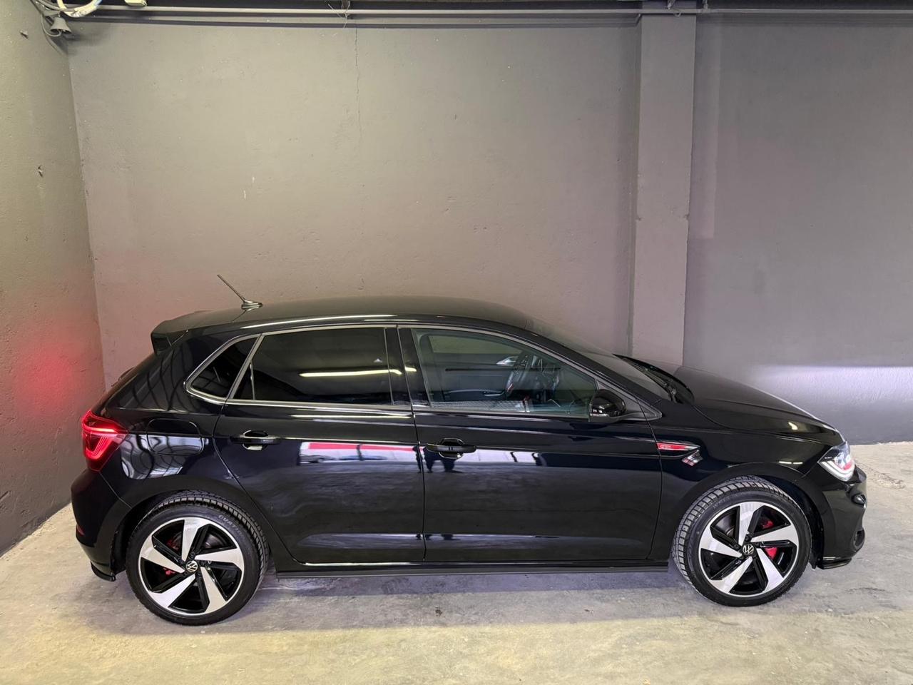 Volkswagen Polo 2.0 TSI DSG GTI PERMUTABILE