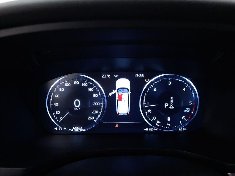 Volvo V60 B4 Momentum Business Pro Geartronic BR654336 2.0 Mild Hybrid 197CV