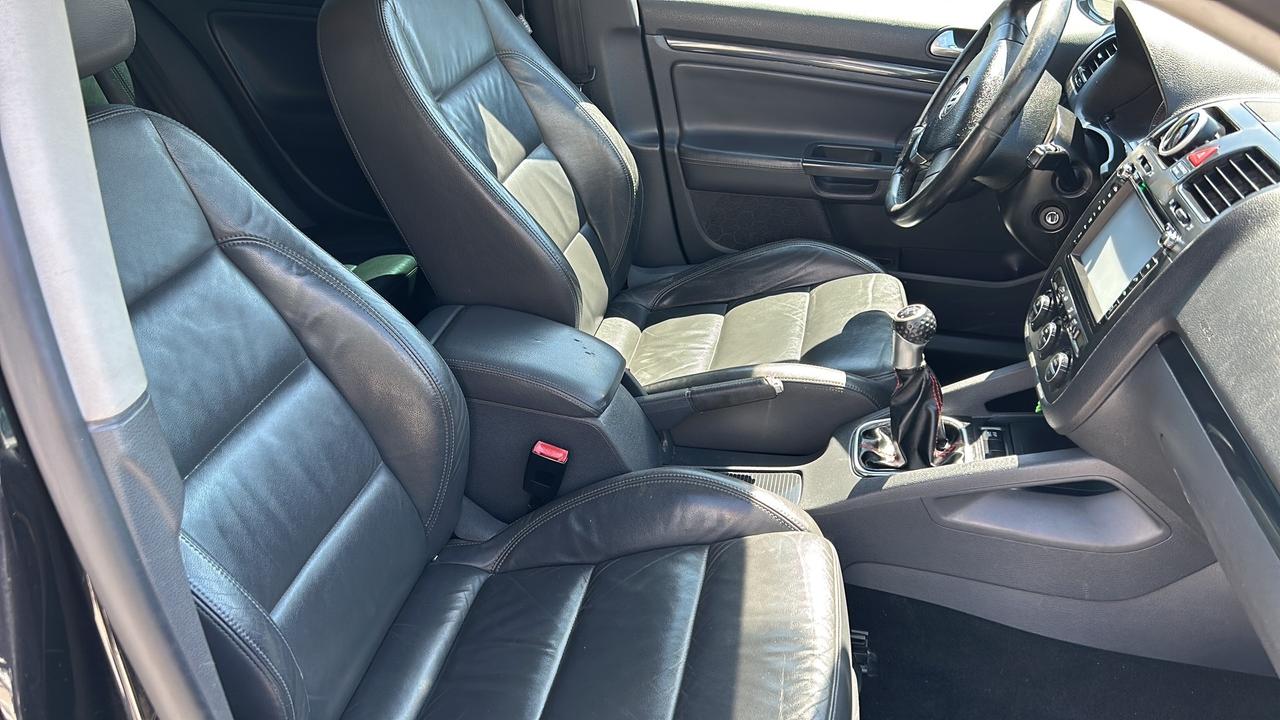 Volkswagen Golf 2.0 TDI DPF 5p. GTI