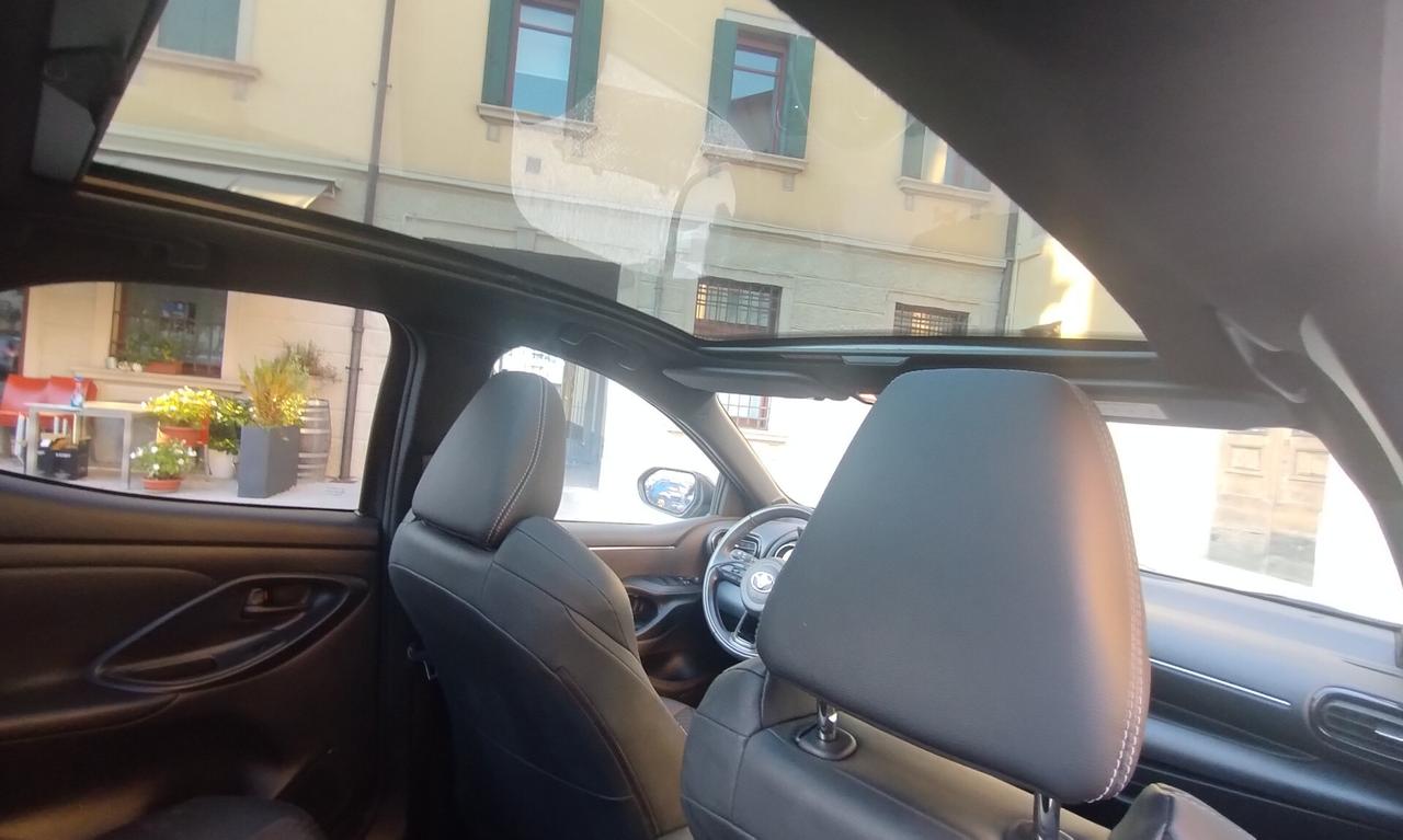 Toyota Yaris 1.5 Hybrid 5 porte Lounge