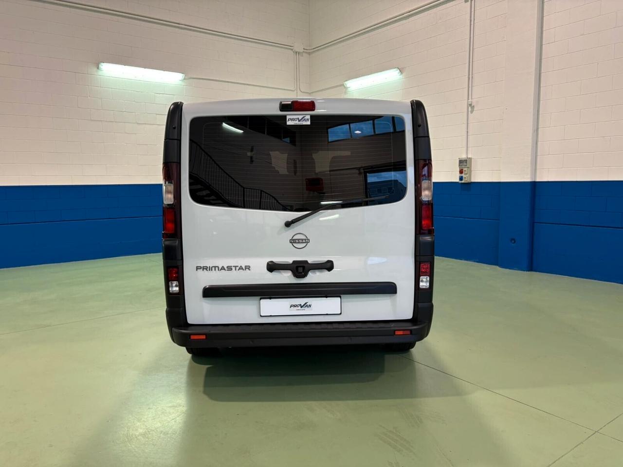 9 POSTI Nissan Primastar 2.0 dCi 150CV Aut PC-TN Bus N-Connecta