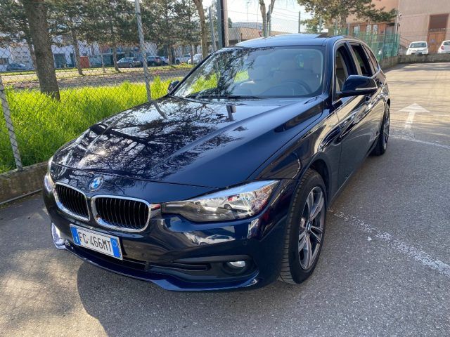 BMW 320 d xDrive Touring Luxury 190CV Aut.