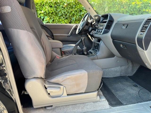 Mitsubishi Pajero 3.2 16V DI-D 3p. GLX