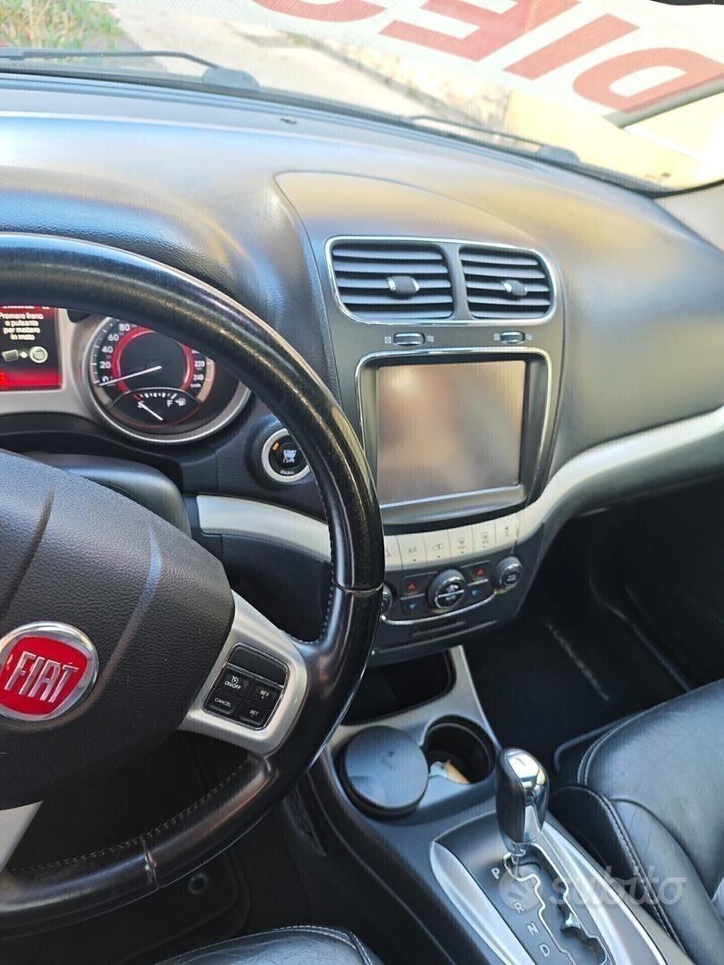 Fiat Freemont 2.0 Mjt 170 CV 4x4 aut. Black Code
