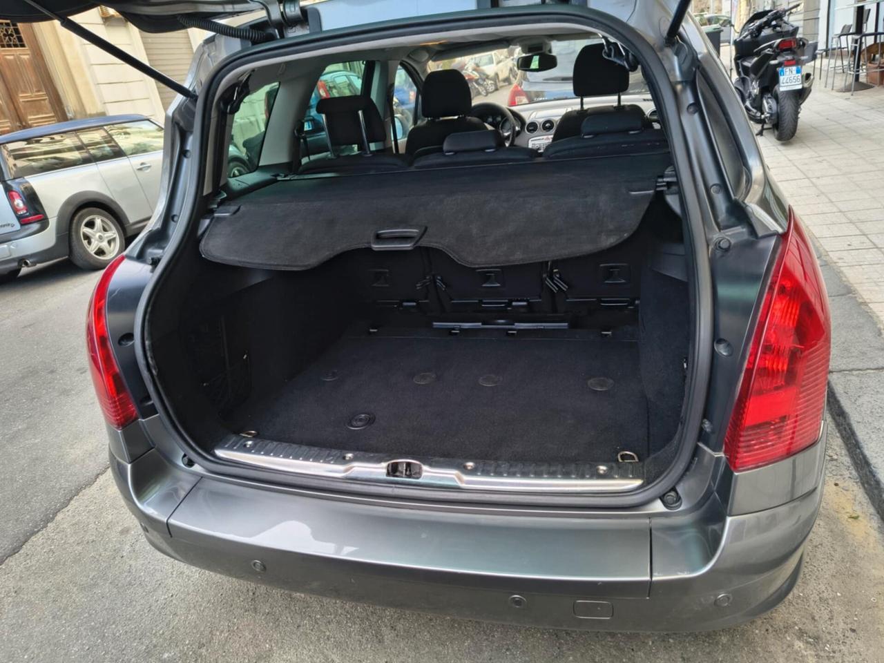 Peugeot 308 2.0 HDi 136CV 5p. Féline