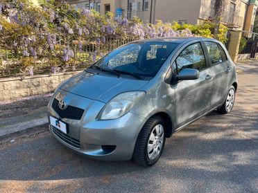 Toyota Yaris 1.4 D-4D 5 porte Sol NEOPATENTATI AUTOMATICA
