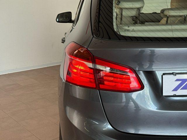 BMW 214 d Active Tourer Advantage OK Neopatentati