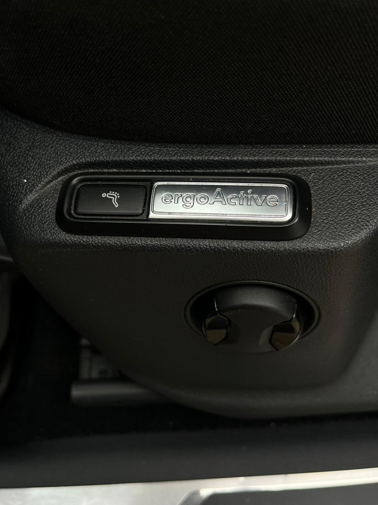 Volkswagen Tiguan 2.0 TDI SCR DSG 4MOTION Advanced BMT