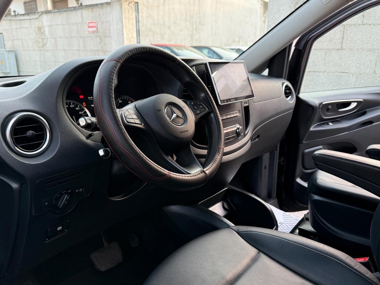 Mercedes Vito 2.2 114 CDI PC-SL Tourer 8 POSTI