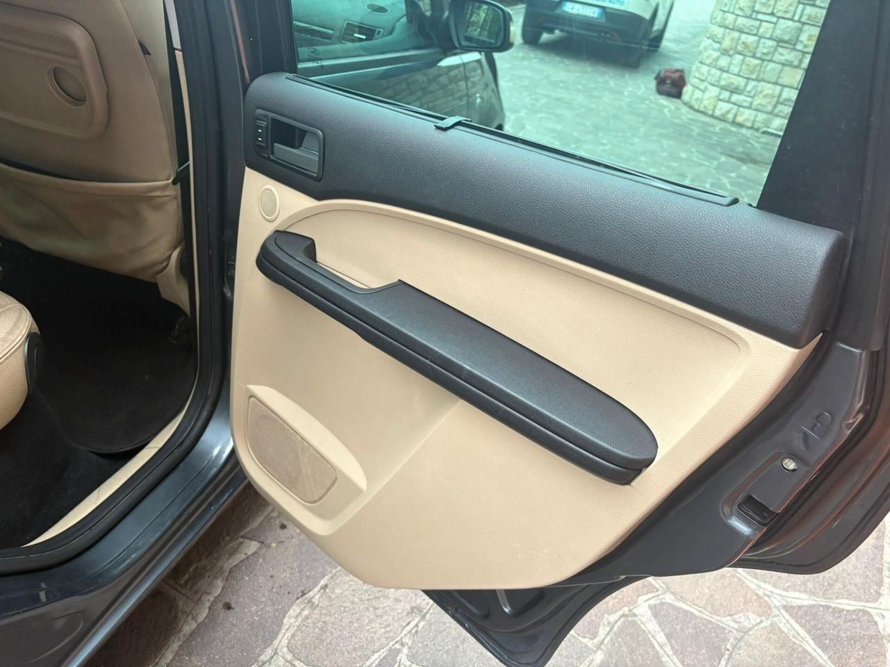 Ford Focus C-Max 2.0 TDCi (136CV)