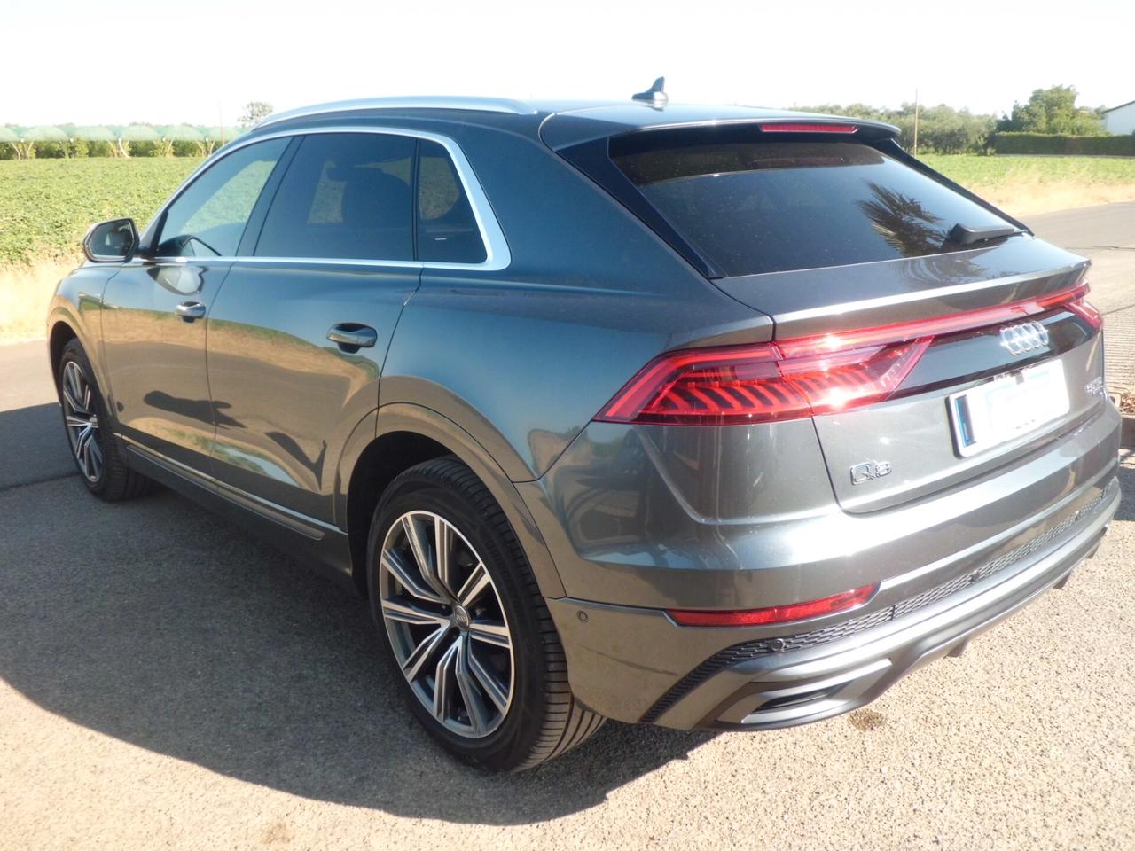 Audi Q8 50 TDI 286 CV quattro tiptronic Sport IPERFULL+4 RUOTE STERZANTI+TETTO APRIBILE+PANORAMICO