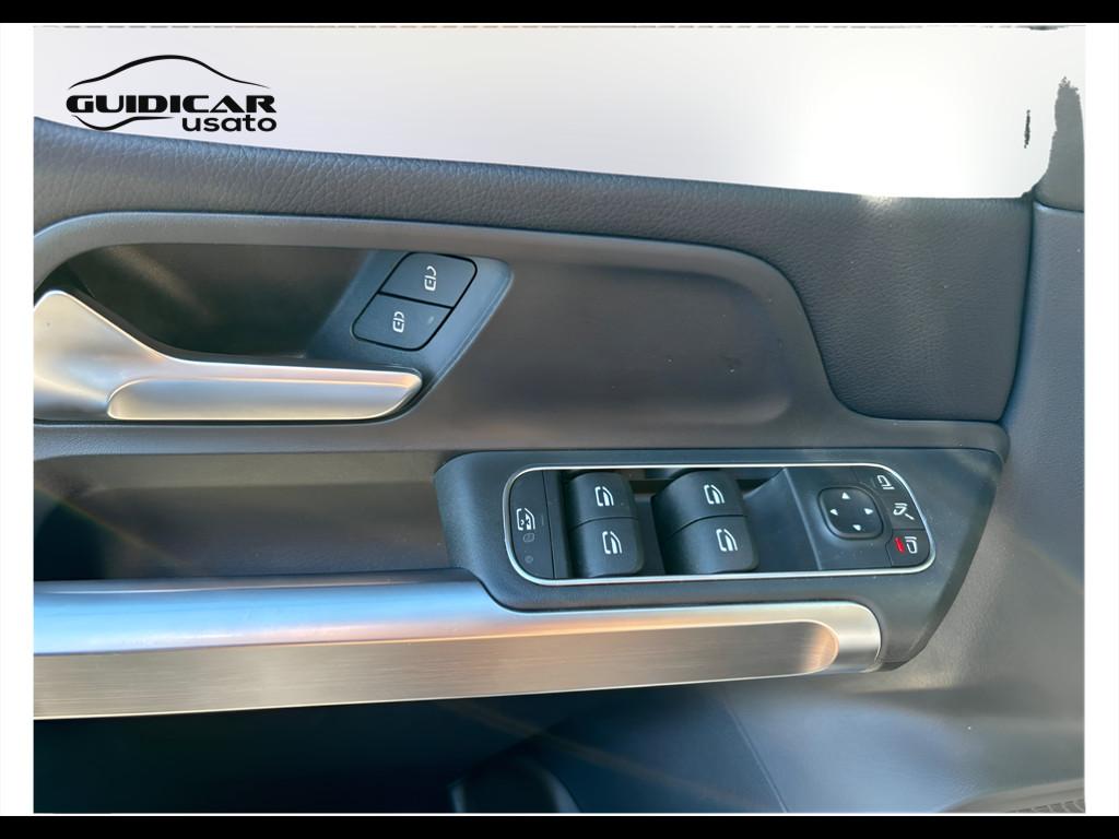 Mercedes-Benz GLB - X247 2019 - GLB 200 d Sport Plus auto