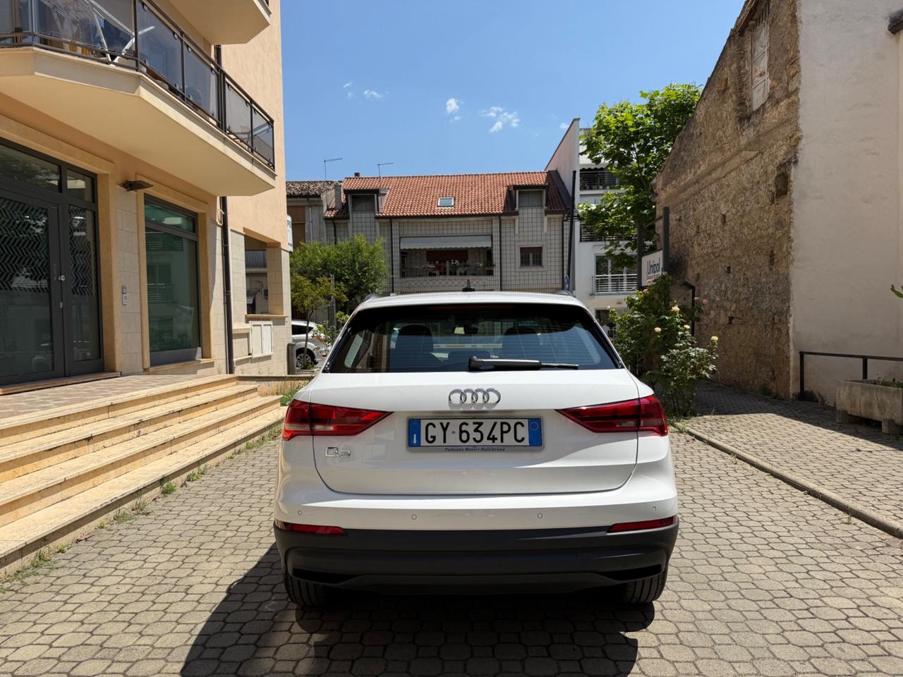Audi Q3 35 TDI Business Advanced