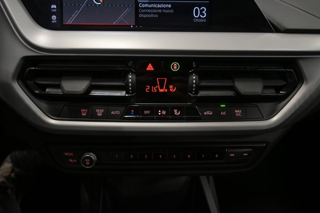 Bmw 116 116D 115CV STEPTRONIC BUSINESS ADVANTAGE ( FARI LED - CERCHI 17 PDC NAVI MIRROR CRUISE )