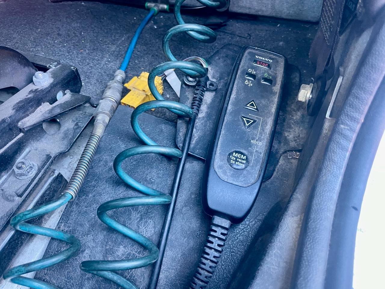 Volvo FL6-250 - CISTERNA TRASPORTO CARBURANTE CON POMPA CONTALITRI