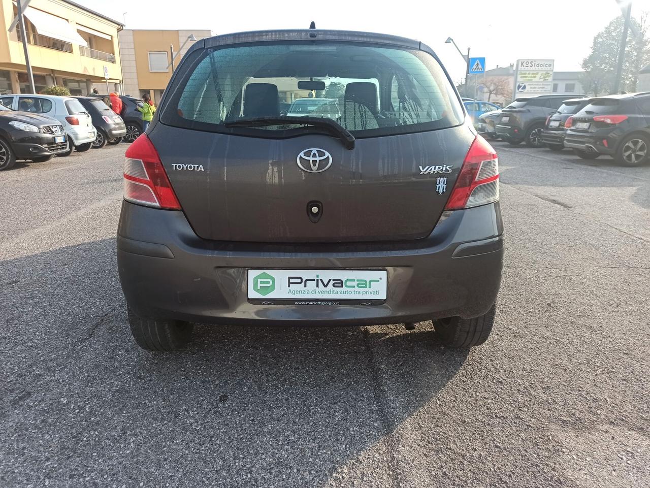 Toyota Yaris 1.0 5 porte