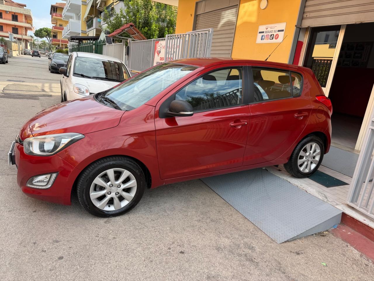 Hyundai i20 1.4 CRDi 5p. Sound Edition