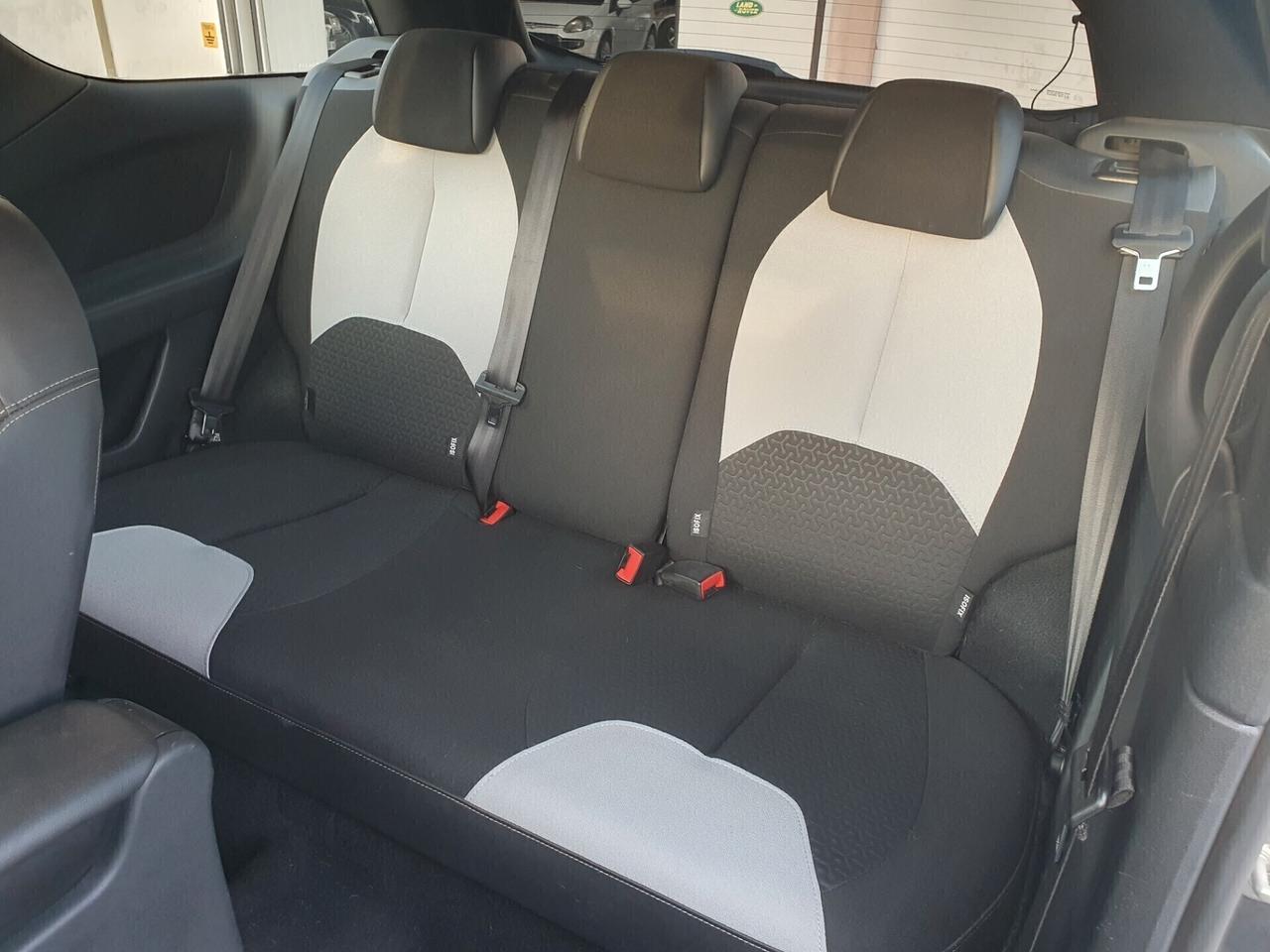 Ds DS3 1.4 hdi 70cv exclusive Neopatentati 2012