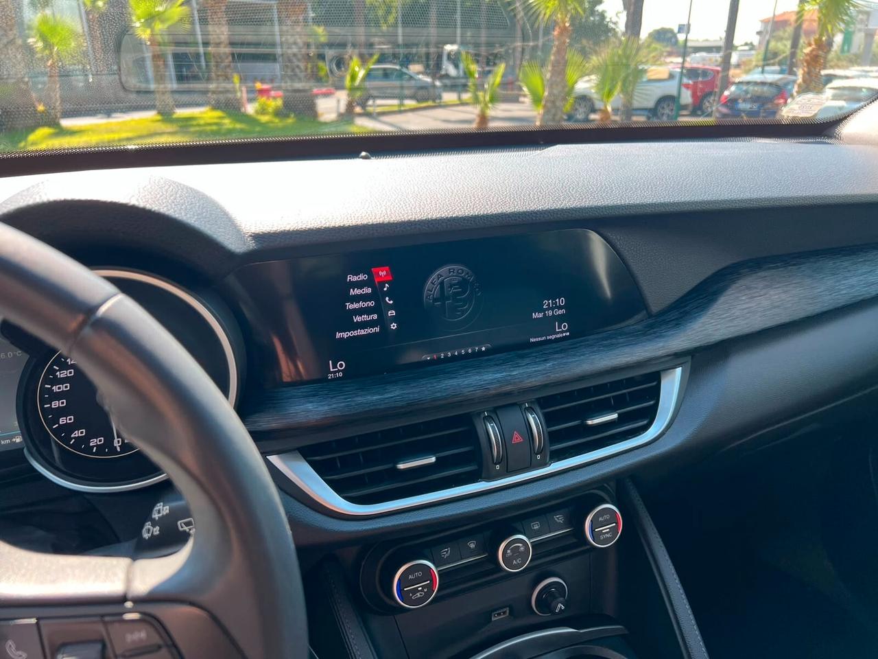 Alfa Romeo Stelvio 2.2 Turbodiesel 160 CV AT8 RWD Sport-Tech