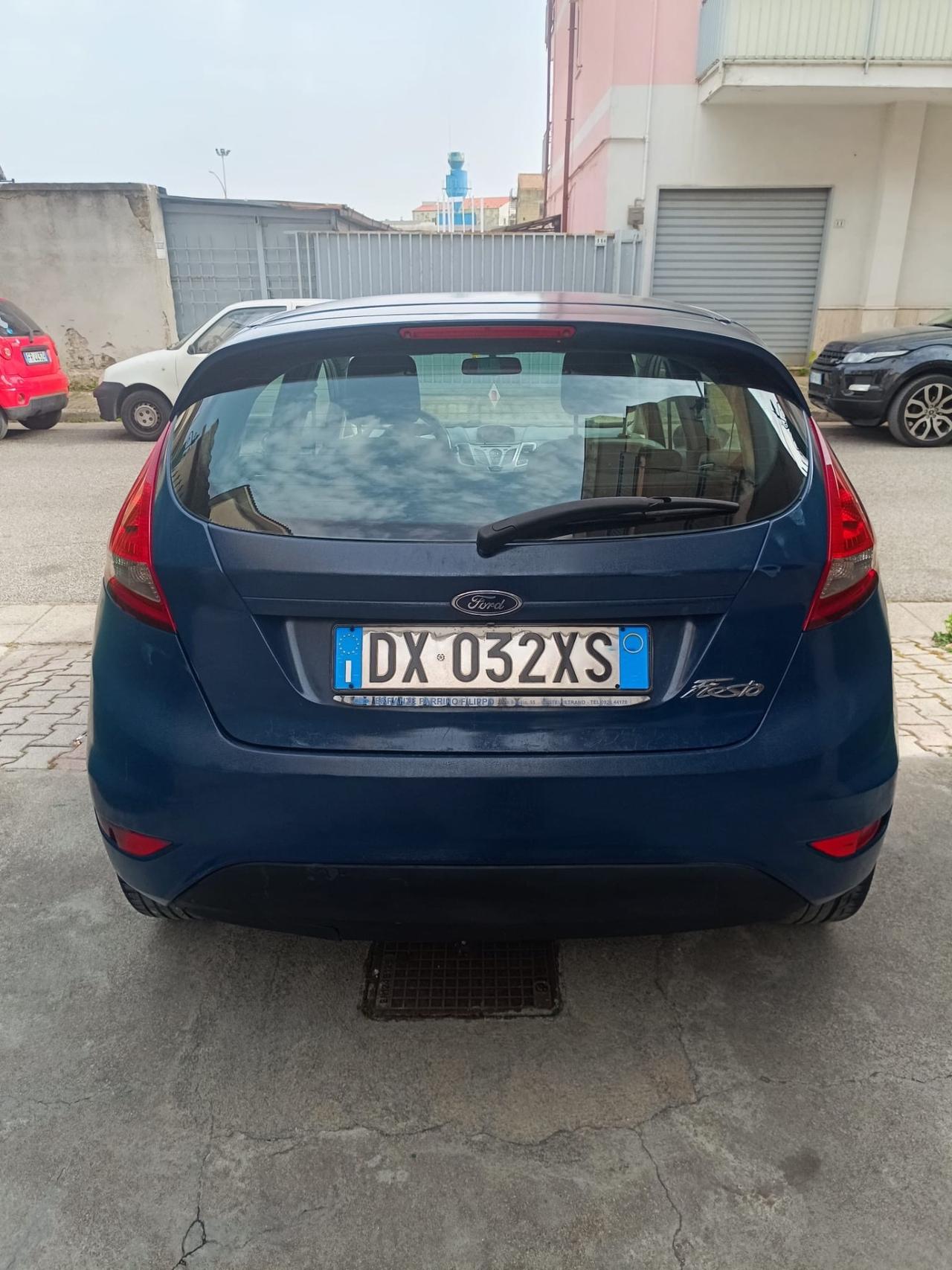 Ford Fiesta 1.4 5 porte Bz.- GPL Titanium