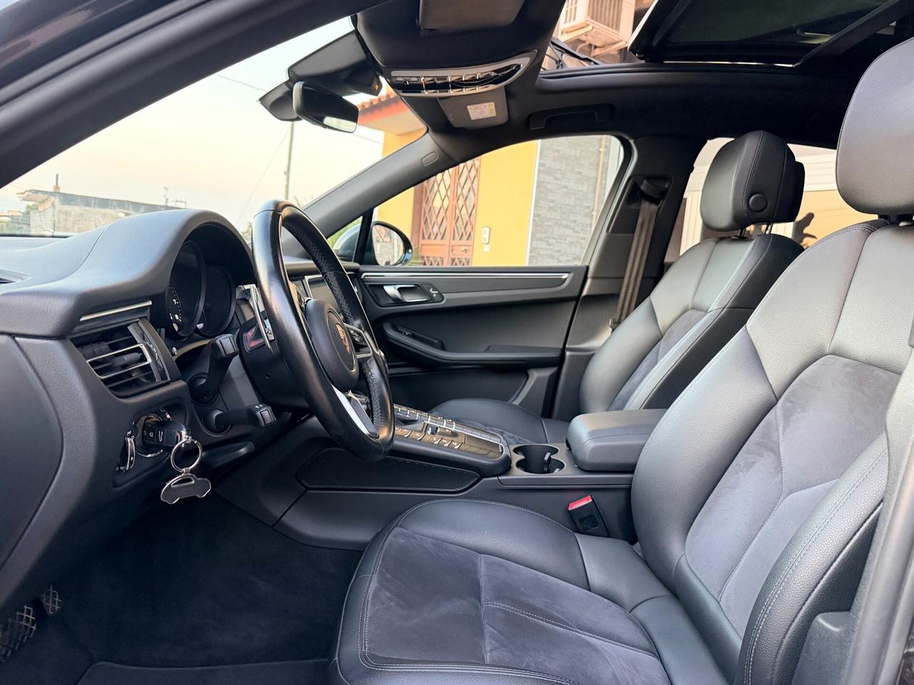 Porsche Macan 2.0 245- 2021-TETTO-FULLED-21^
