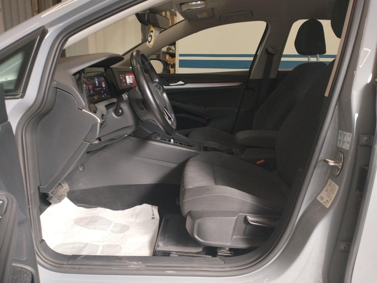 Volkswagen Golf 1.0 eTSI EVO DSG Life