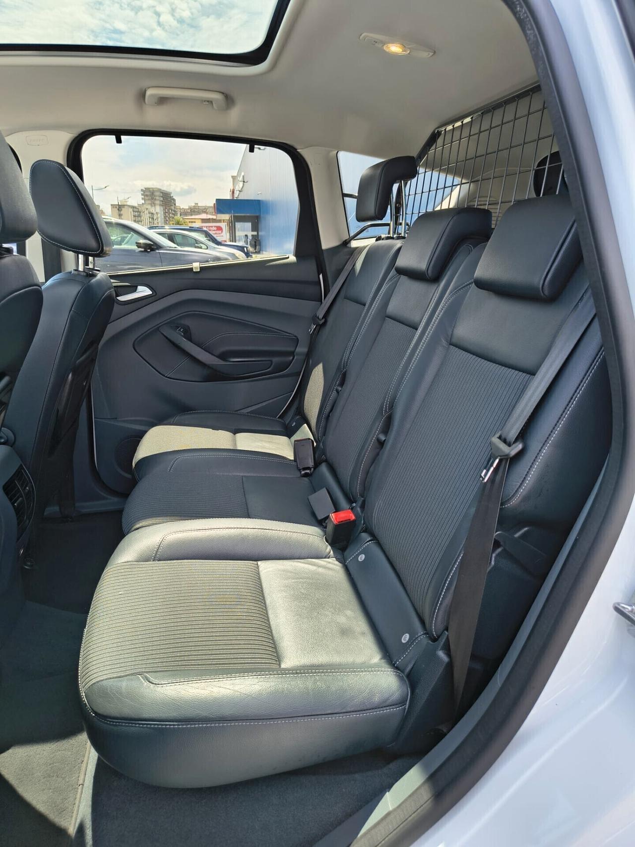 Ford C-Max EcoBoost 100CV Titanium