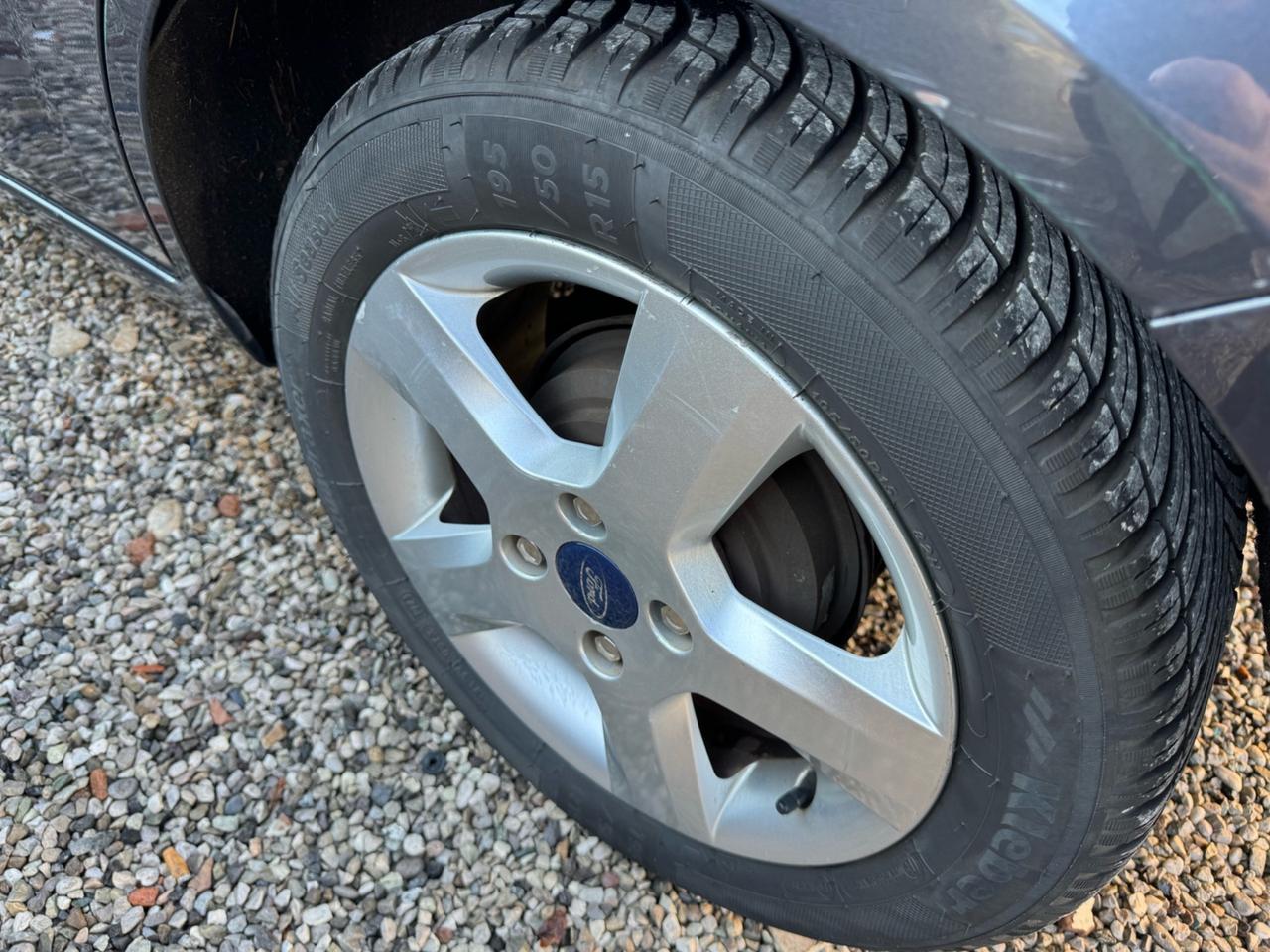 Ford Fiesta 1.2 5p. Ghia - NEOPATENTATI