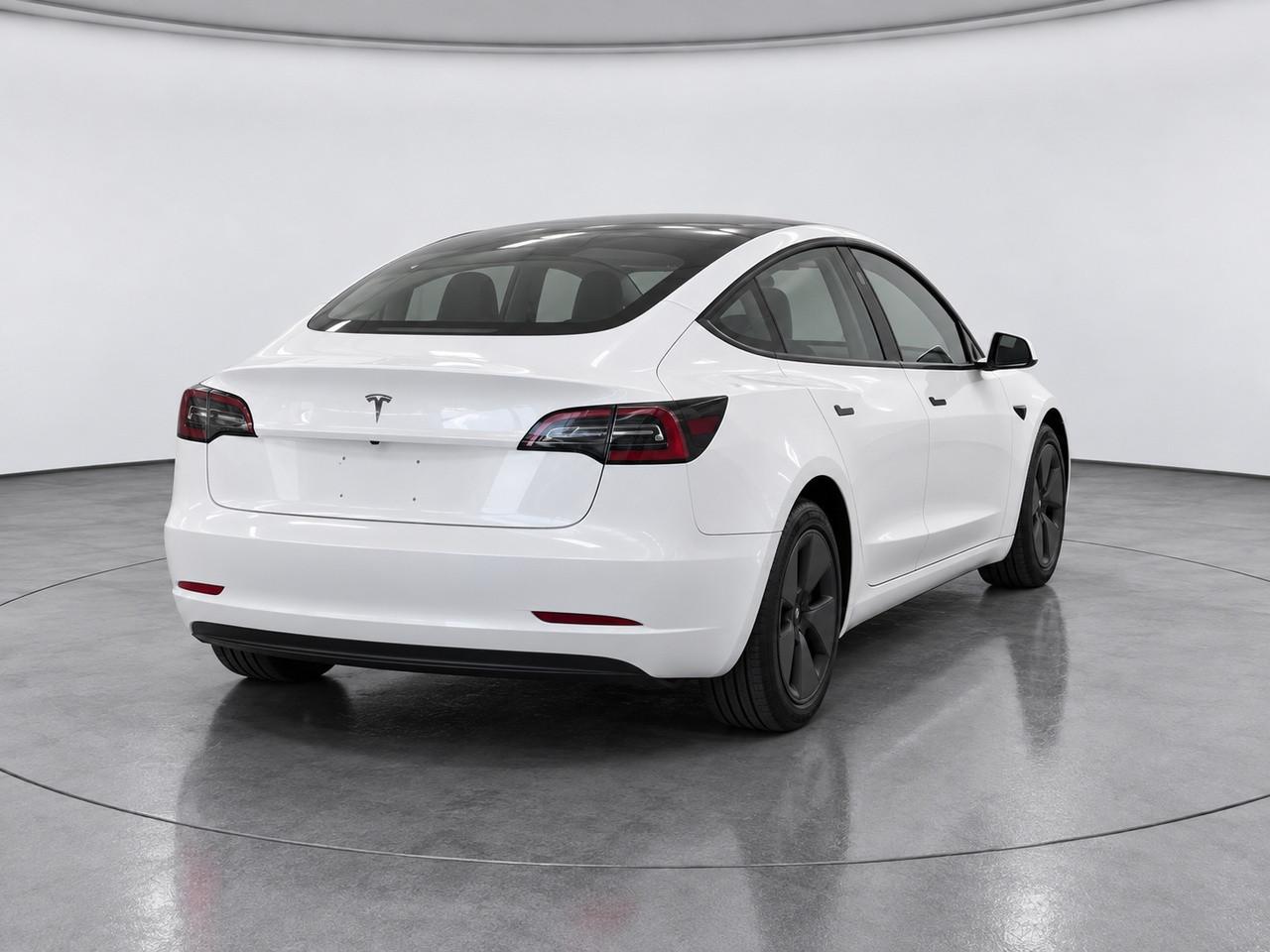 TESLA Model 3 - Model 3 Long Range rwd