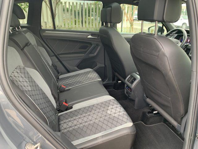 VOLKSWAGEN Tiguan 2.0 TDI 150 CV SCR DSG 4MOTION R-Line