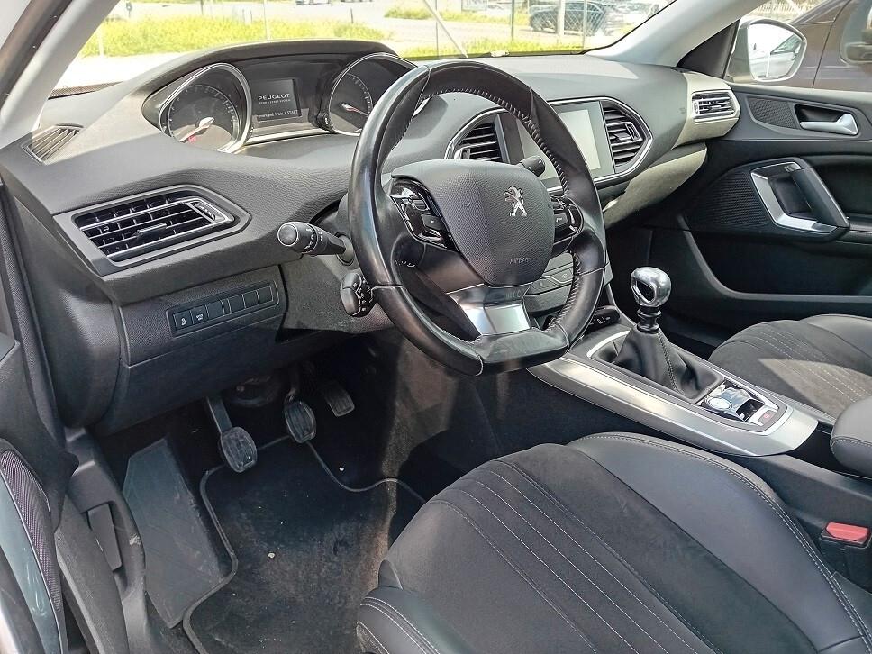 Peugeot 308 BlueHDi 150 S&S SW Allure