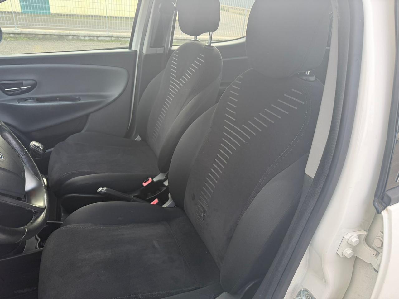 Lancia Y 1.3 MJT Platinum 117000 km GARANZIA 12 m