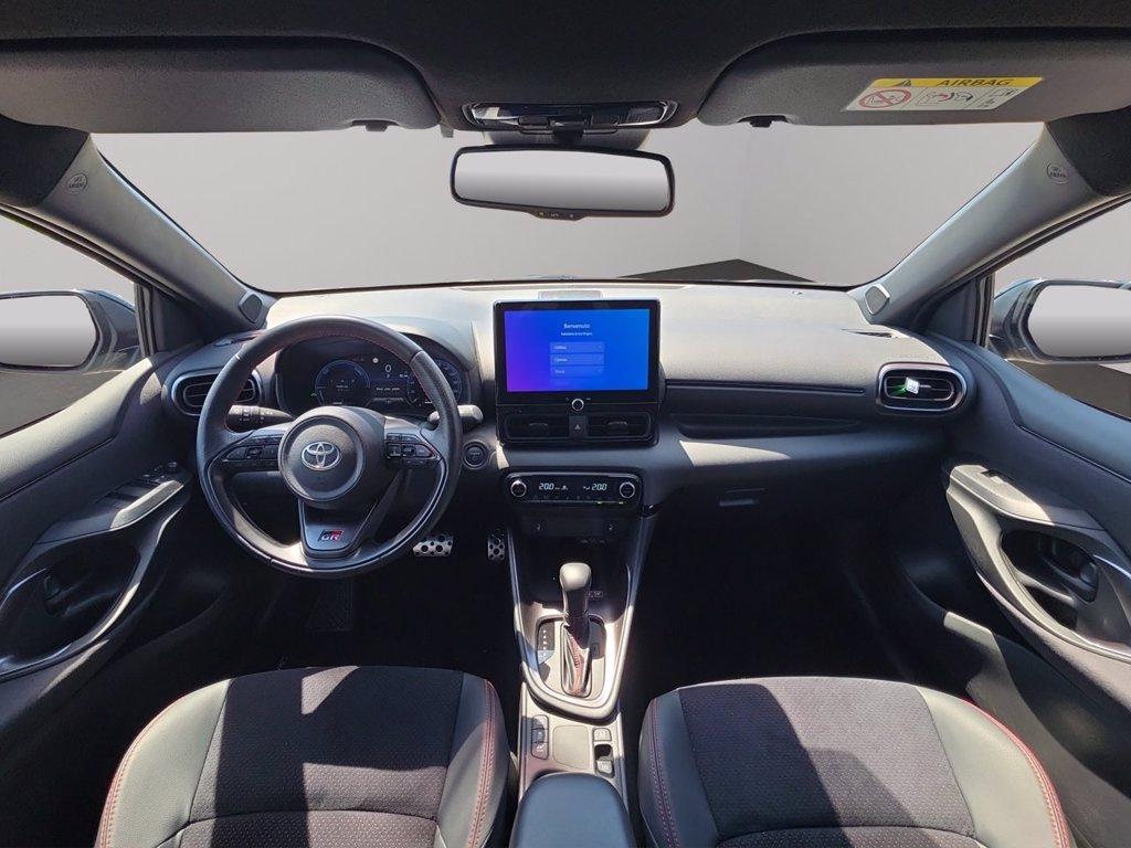 TOYOTA Yaris 1.5h 130 gr sport del 2025