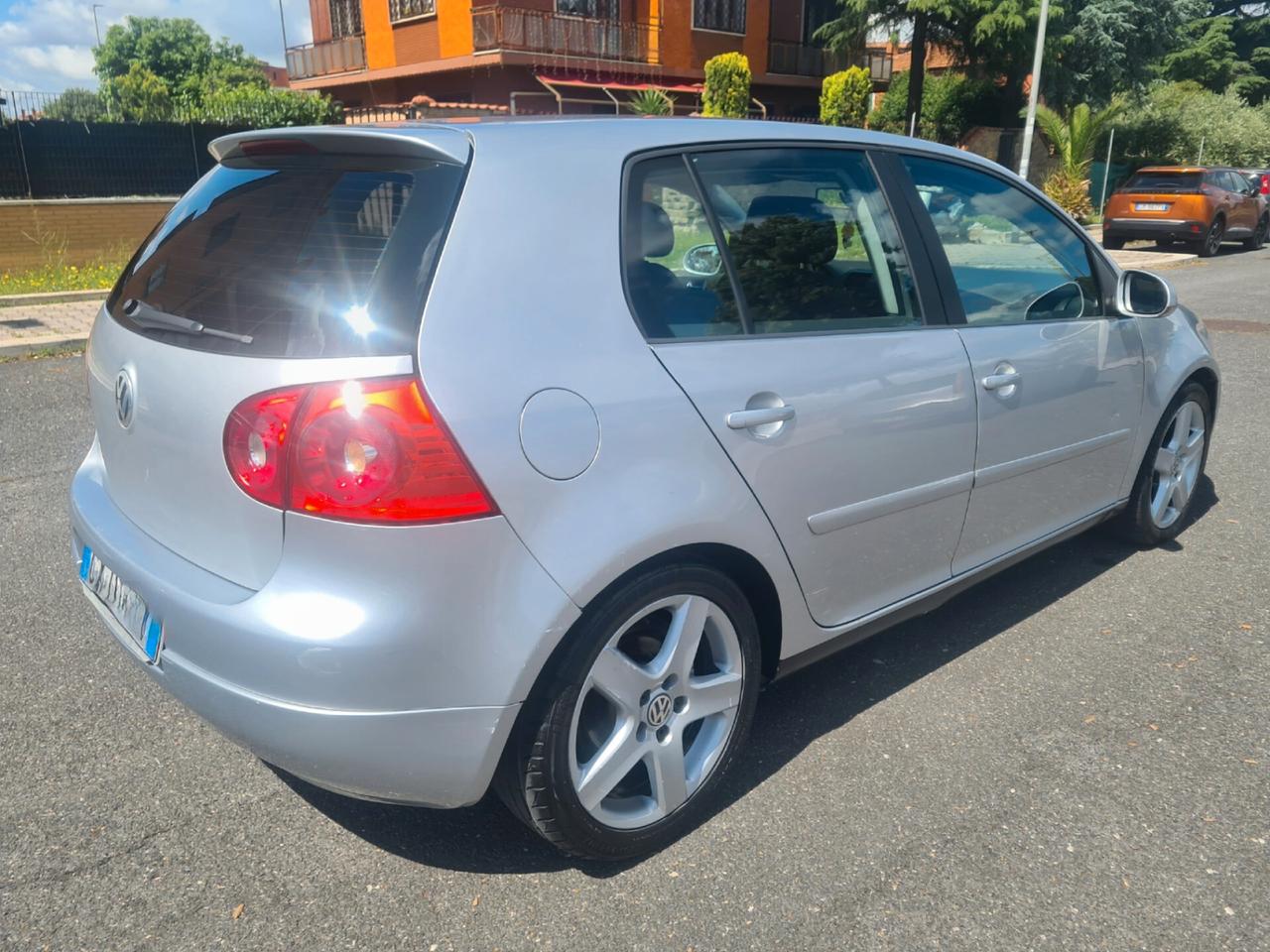 Volkswagen Golf 2.0 16V TDI 5p. Comfortline