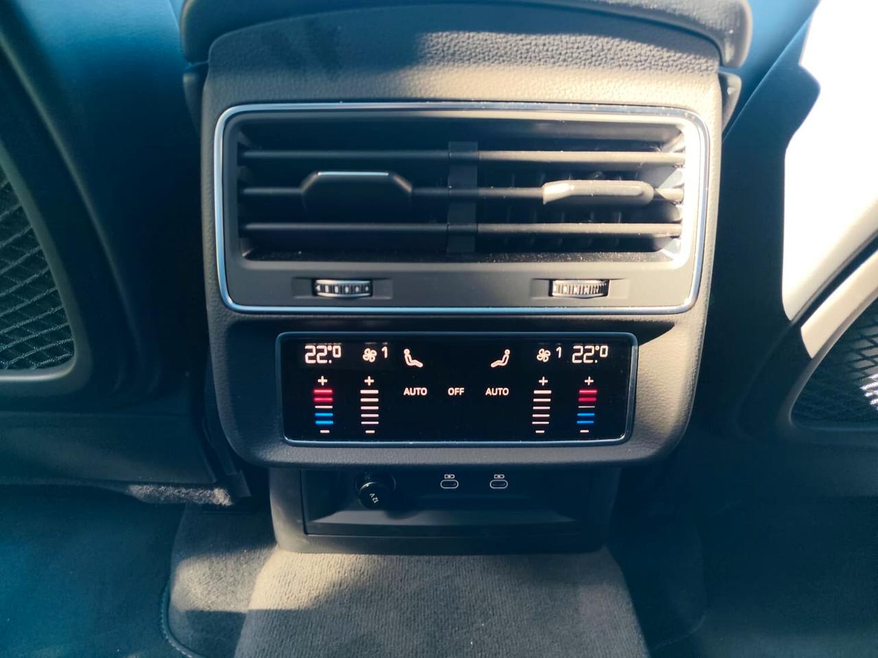 Audi Q7 SUV TDI 210 kW quattro tiptronic S line Edition