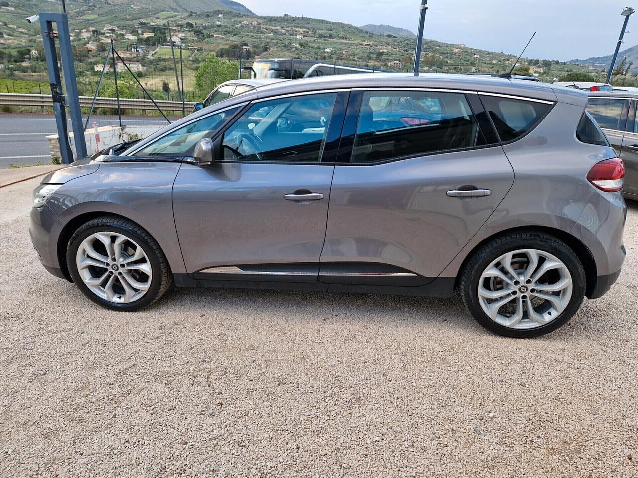 Renault Scenic Scénic dCi 8V 110 CV Energy Bose