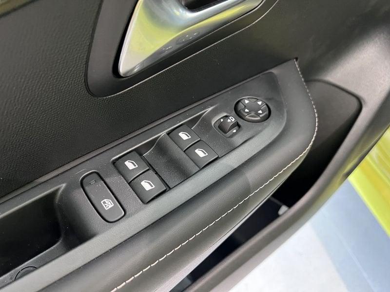 Peugeot 208 Allure Hybrid 145 e-DCS6 auto