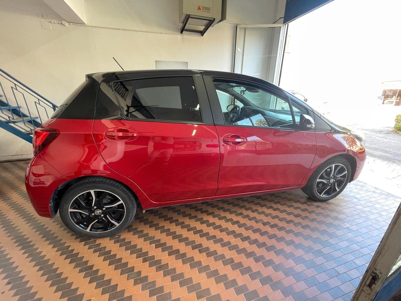 Toyota Yaris 1.0 5 porte Lounge
