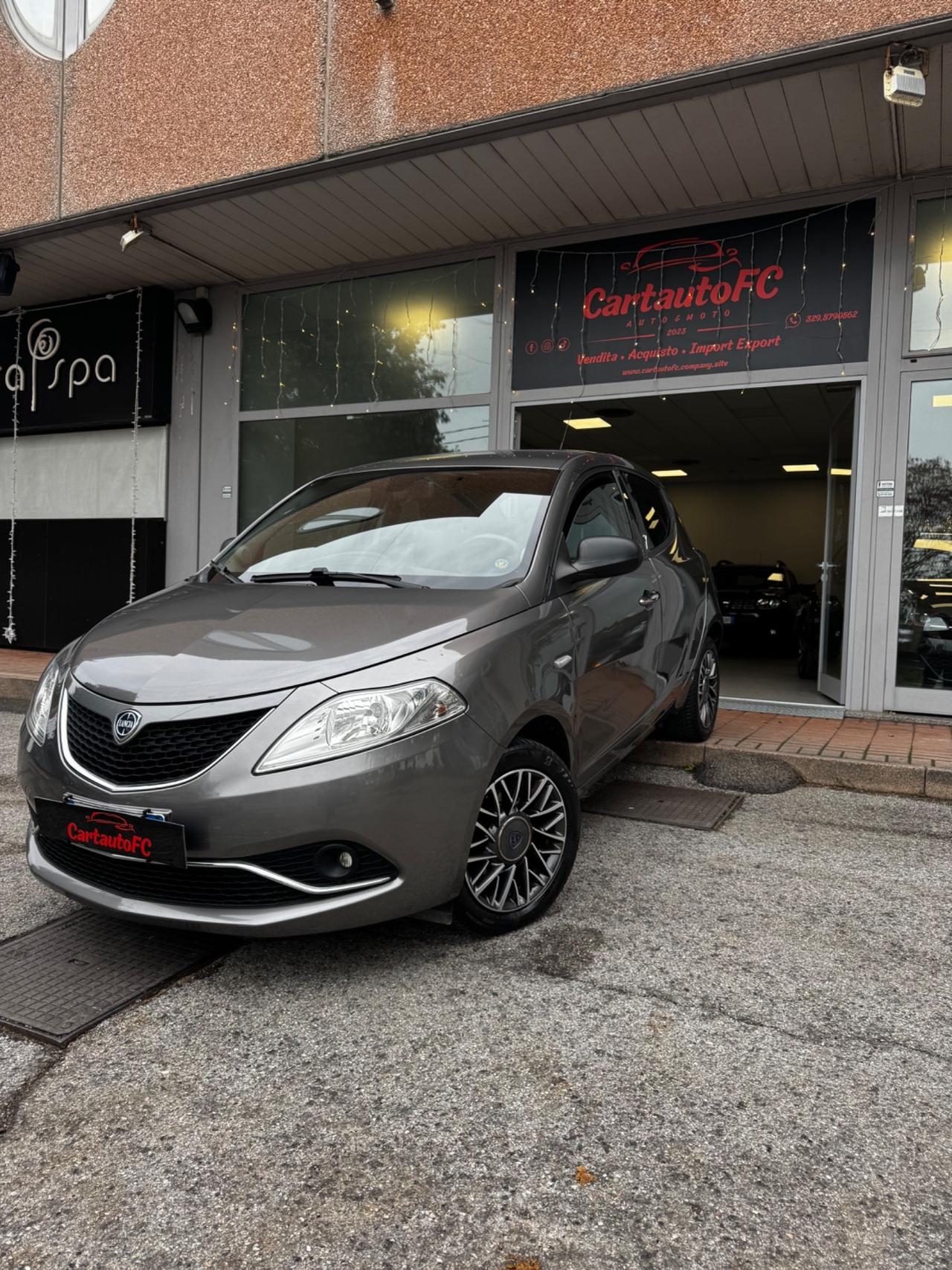 Lancia Ypsilon 1.2 69 CV 5 porte