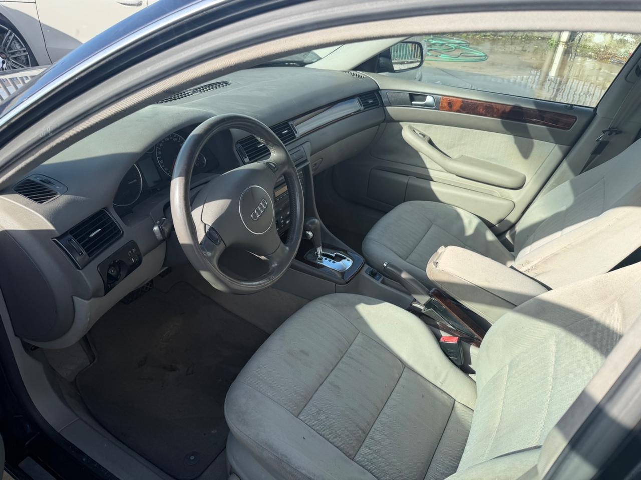 Audi A6 2.5 V6 TDI cat