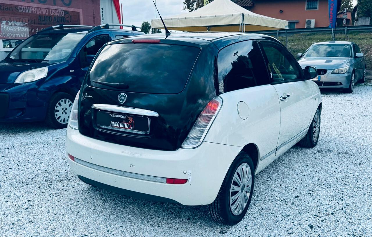 Lancia Ypsilon 1.2 Argento