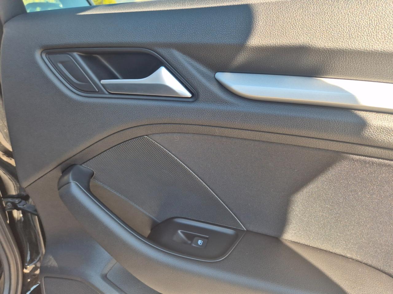 Audi A3 1.6 TDI 116 CV S tronic Sline 2017