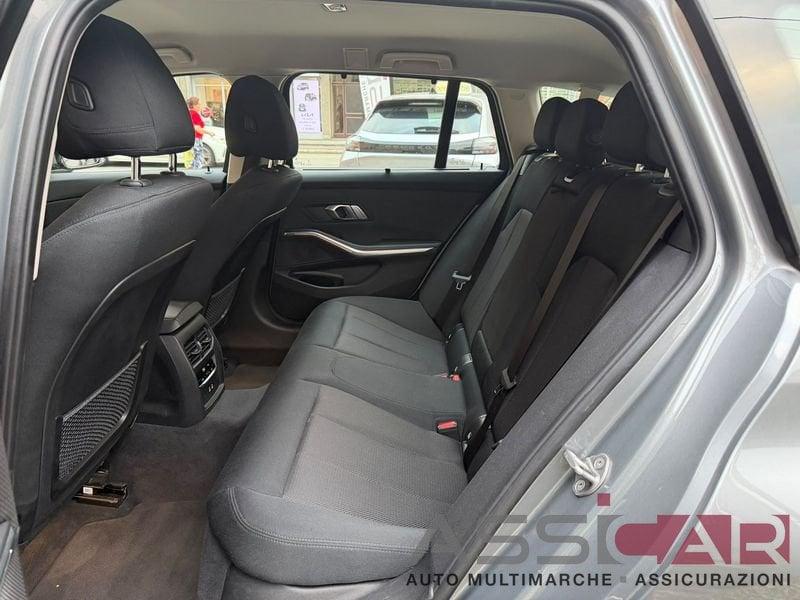 BMW Serie 3 320d Touring mhev 48V auto