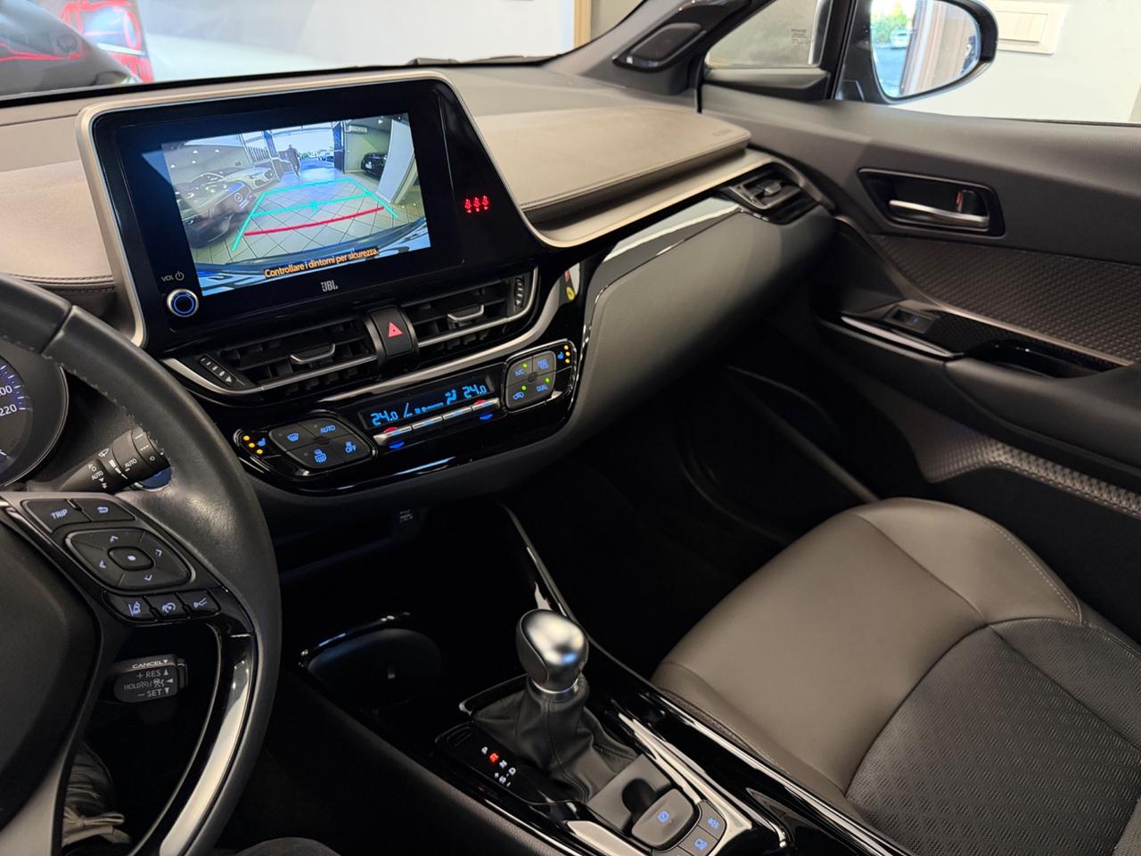 Toyota C-HR 2.0 Hybrid Lounge e - cvt 184cv