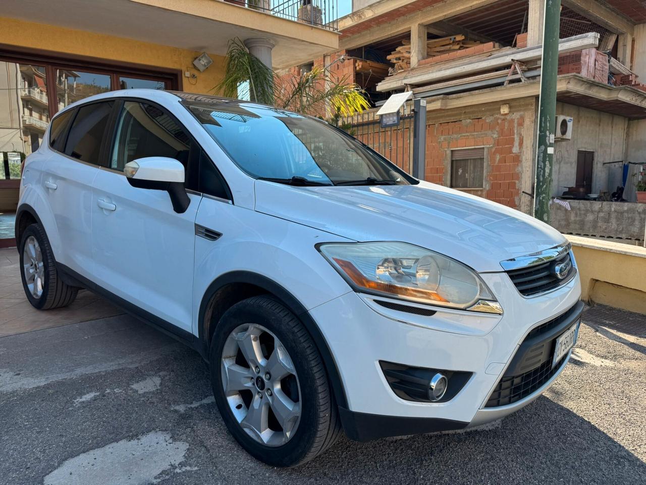 Ford Kuga Kuga+ 2.0 TDCi 136 CV 2WD DPF